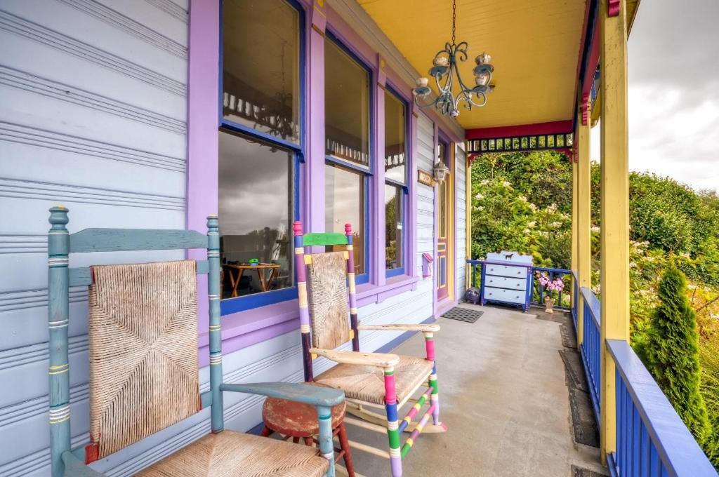Astoria Painted Lady Historic Apt With River View! 外观 照片