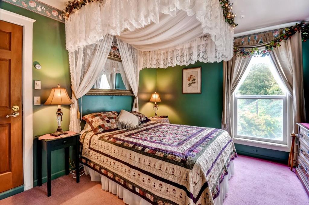Astoria Painted Lady Historic Apt With River View! 外观 照片