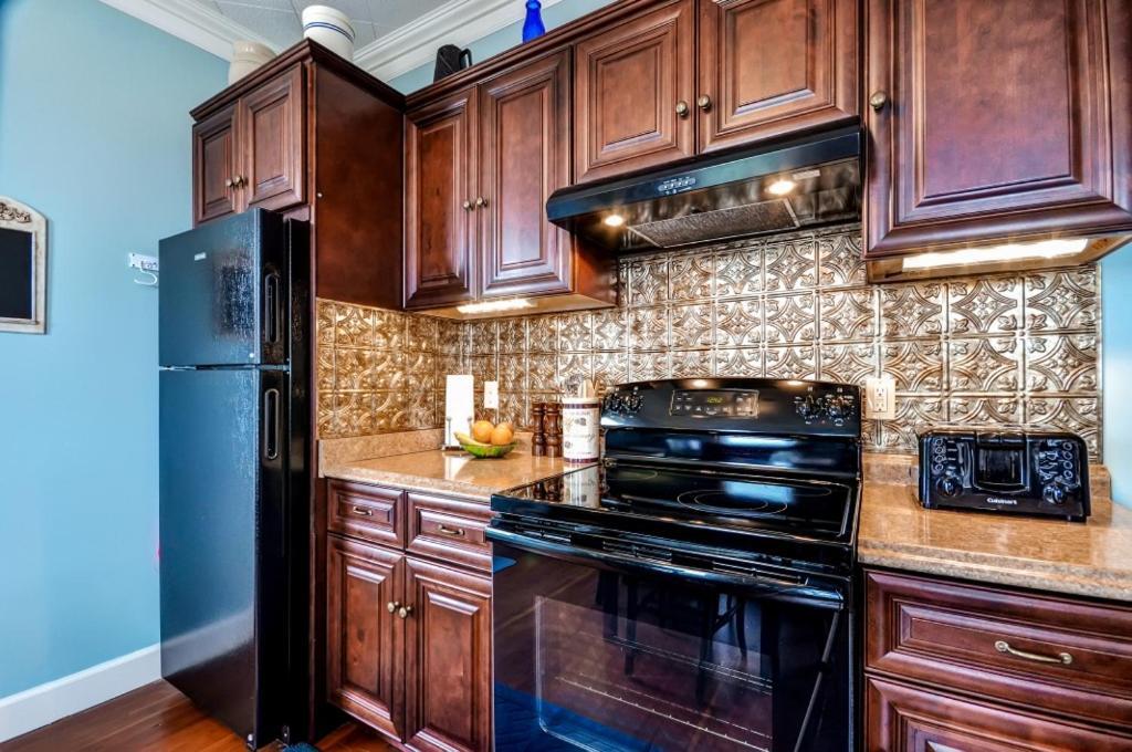 Astoria Painted Lady Historic Apt With River View! 外观 照片